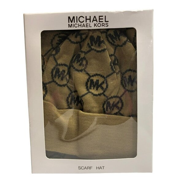 MICHAEL KORS SIGNATURE SETS OF SCARF AND BEANIE HAT NEW IN BOX - Picture 5 of 12